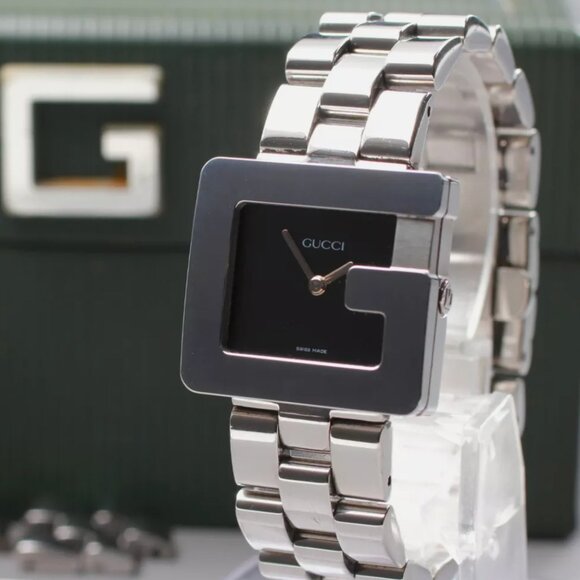 MINT GUCCI Black Dial Women\'s 26mm Watch